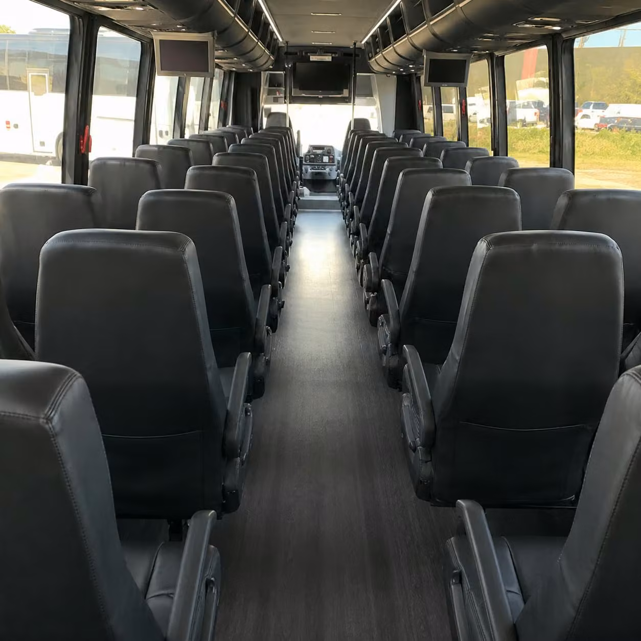 tyler 18 passenger minibus rental